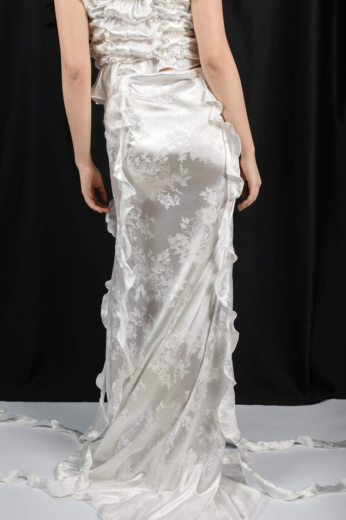 DIVINITY SKIRT